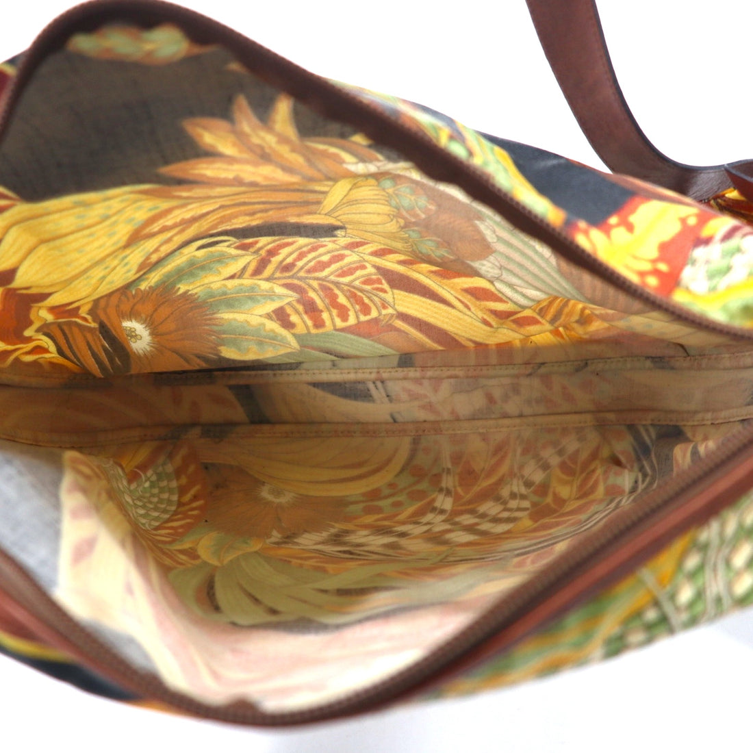 Salvatore Ferragamo shoulder bag in multicolor PVC leather with all-over print scarf and botanical pouch AD21 1284 Made in Italy