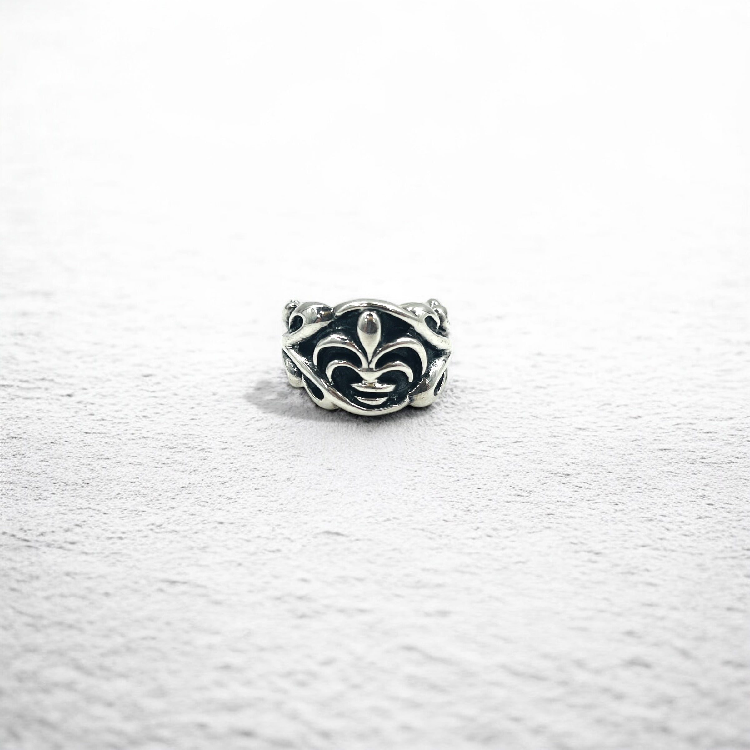 Vintage Silver Fleur de Lis Ring ユリ 紋章 リング 指輪 19号 シルバー 925 ゴシック パンク ロック
