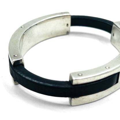 GUCCI レザー シルバー バングル ブレスレット Silver 925 ブラック イタリア製