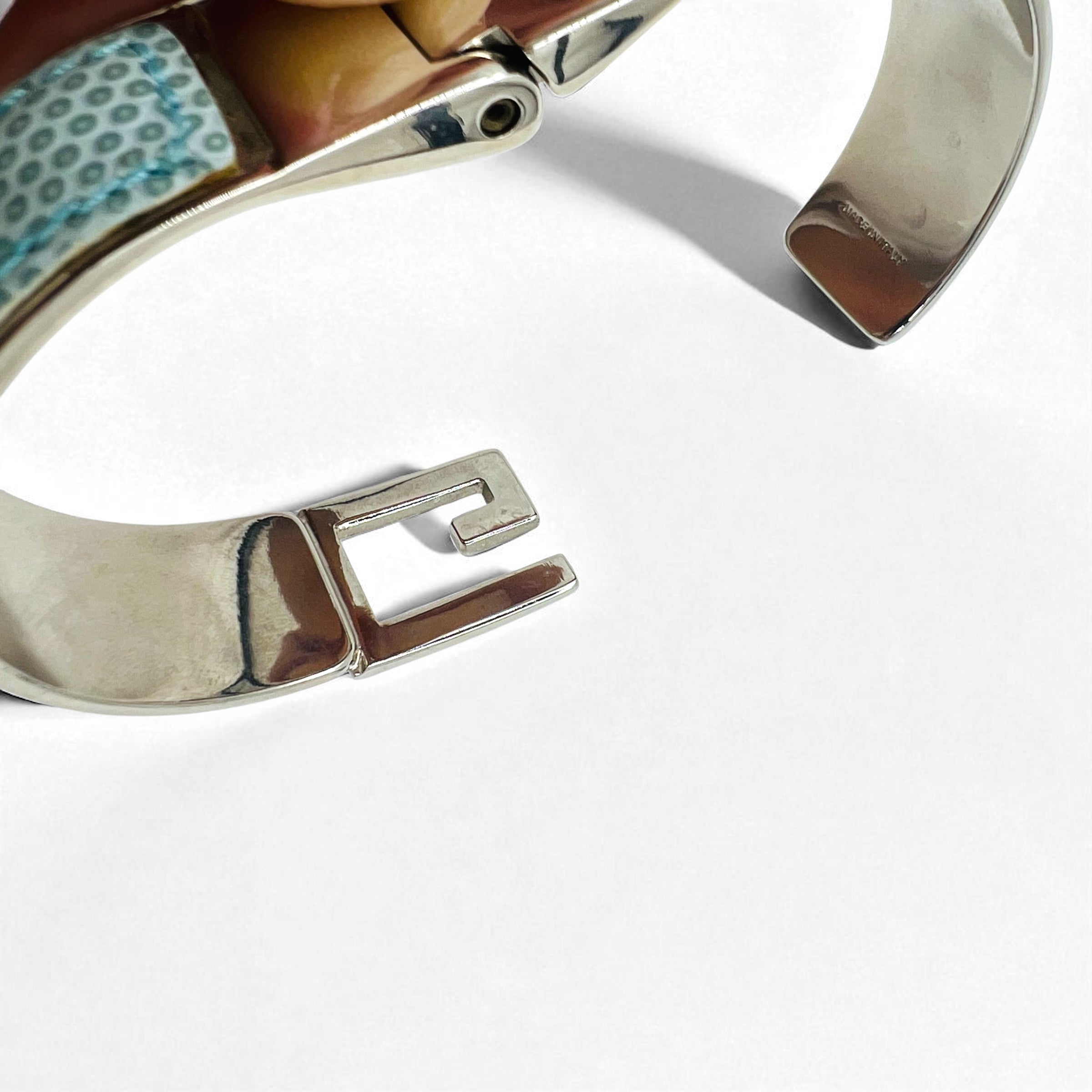 GUCCI Lizard Leather G Logo Bracelet Bangle Blue Silver Made in Italy