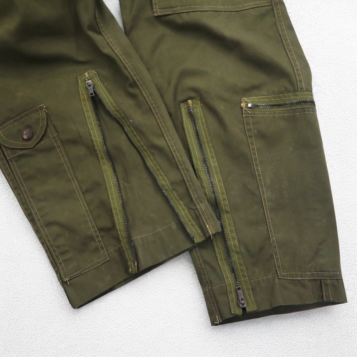 イタリア軍 MILITARE フライト ジャンプスーツ ツナギ オールインワン M カーキ コットン ミリタリー