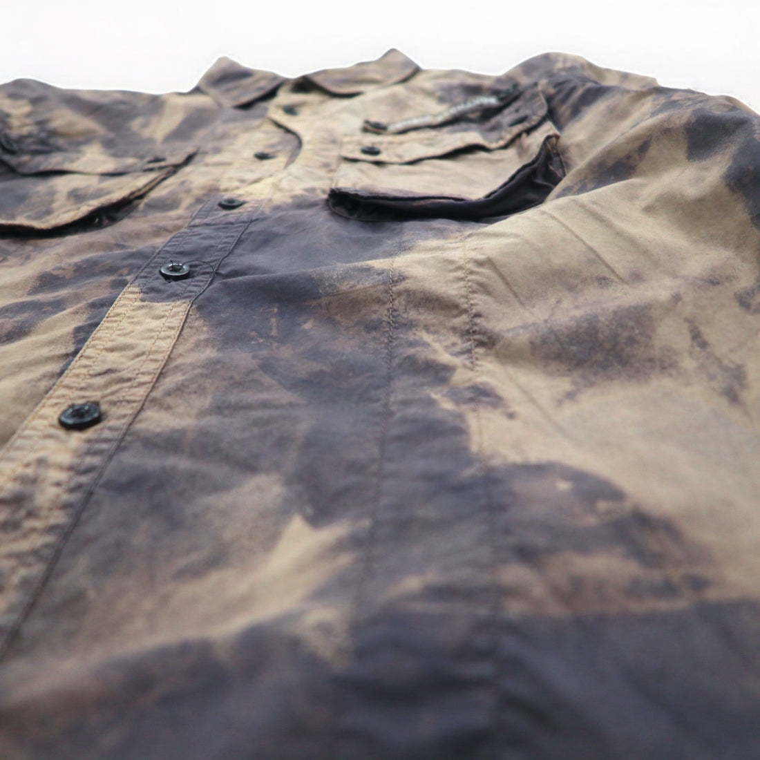 A|X ARMANI EXCHANGE Tie-dye bleached utility shirt, medium, gray, military, flap pocket