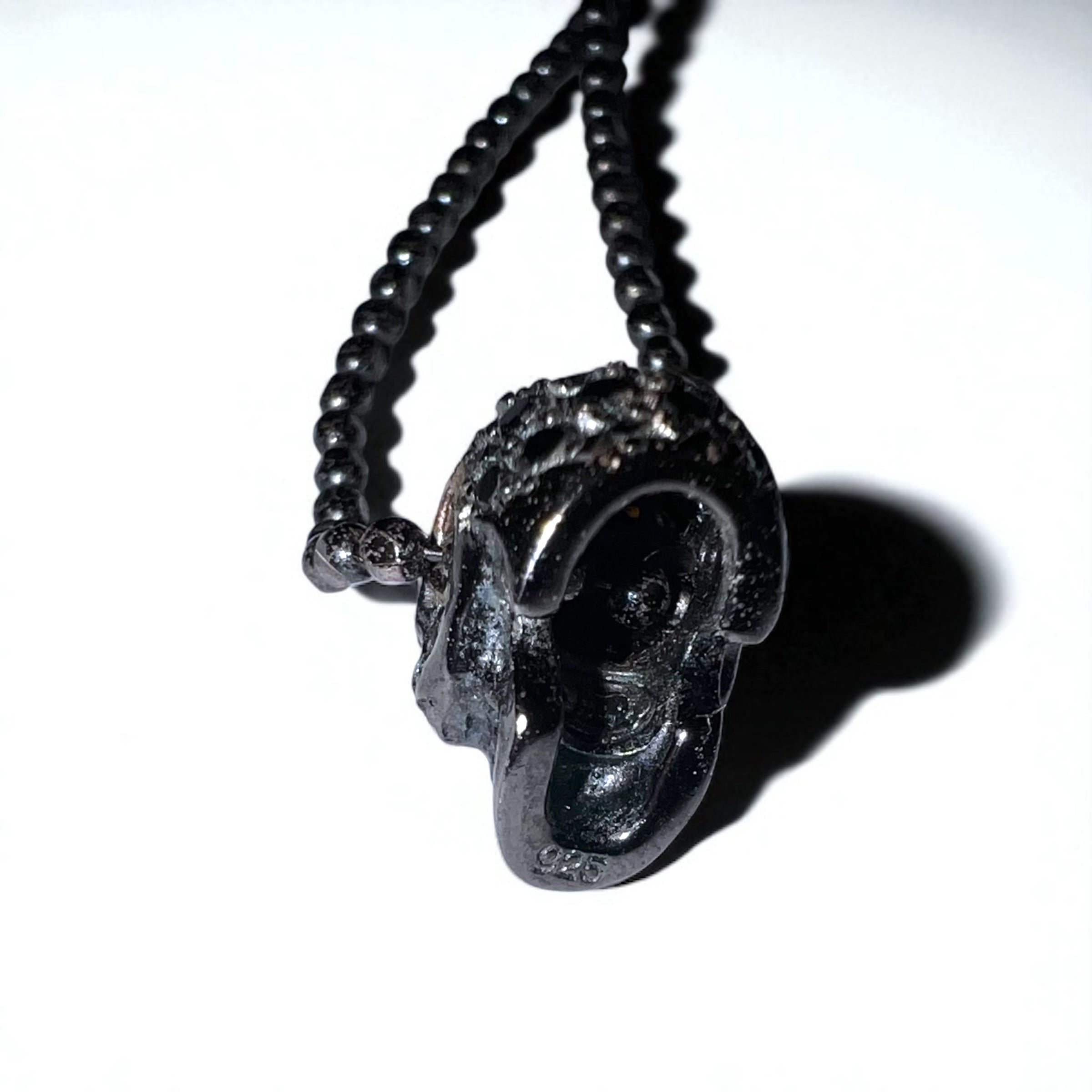 Justin Davis ナチュラル NATURAL スカル ネックレス BLACK SPINEL WHITE TOPAZ シルバー925 ボールチェーン