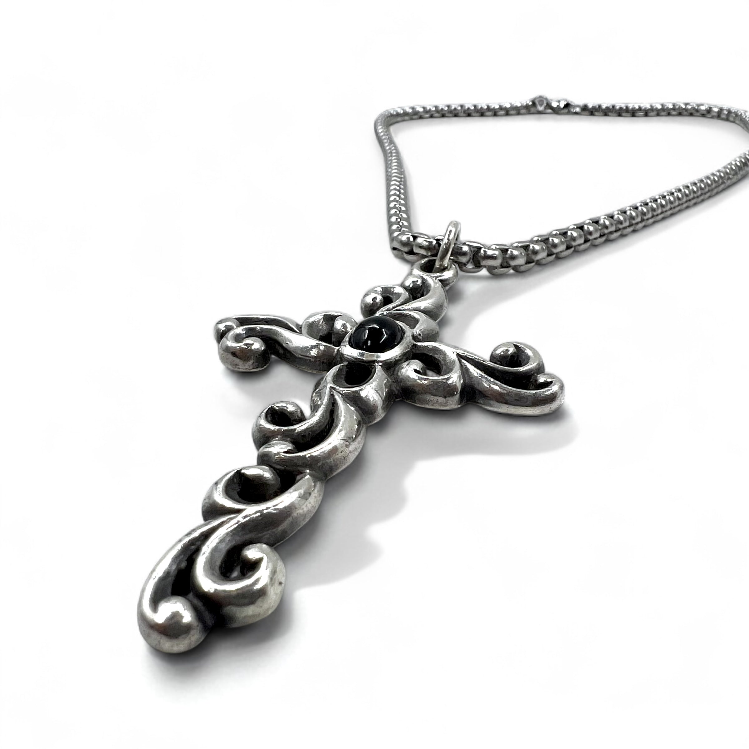 Vintage Silver Cross Necklace with Raised Arabesque Design and Black Onyx in 925 Silver