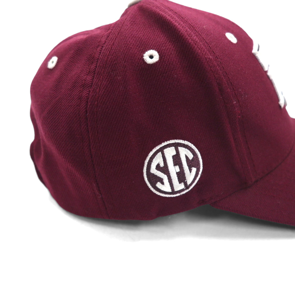 TOWCAPS TOP OF THE WORLD Baseball Cap FREE Belt Bordeaux NCAA College TEXAS A&amp;M AGGIES