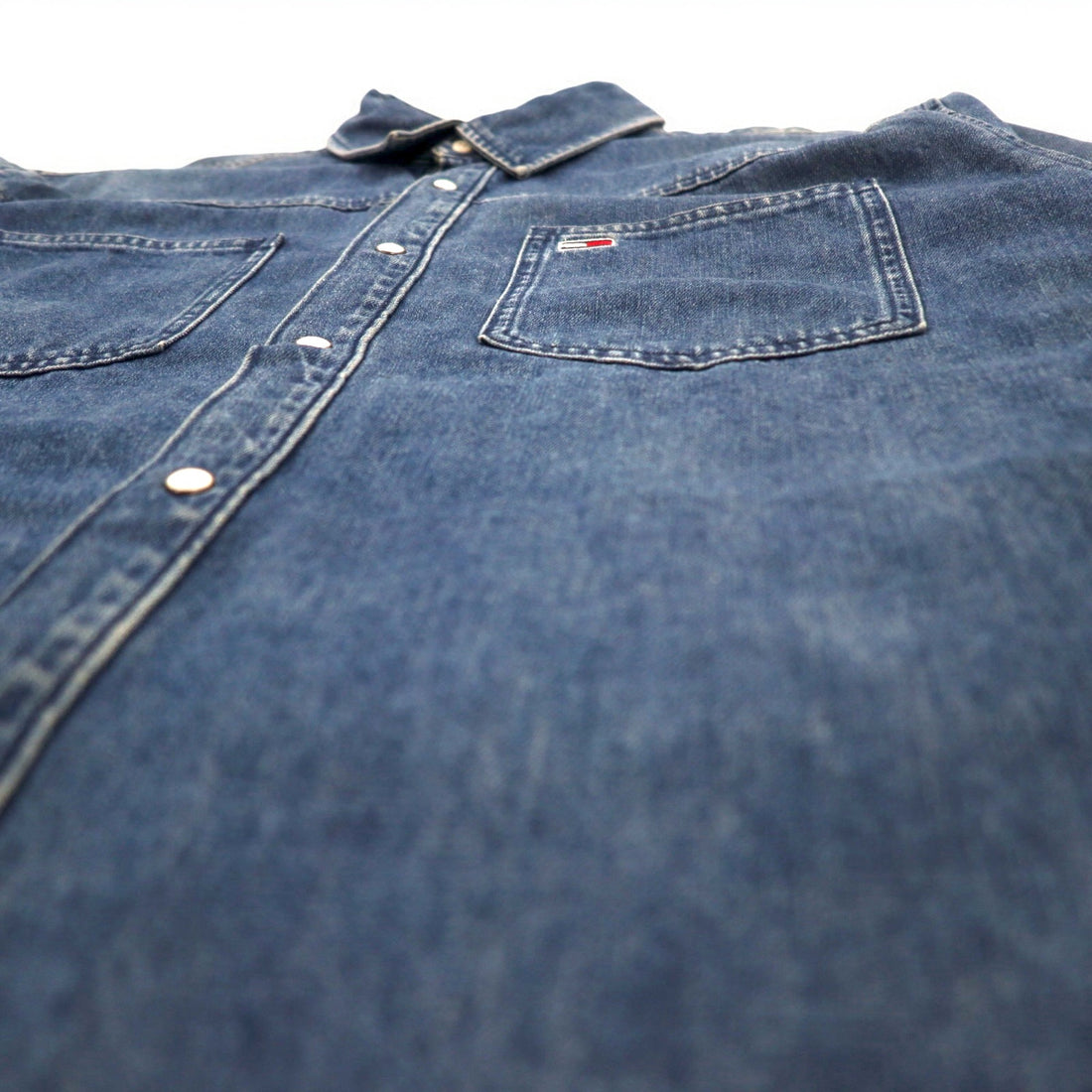 TOMMY JEANS Back Print Denim Shirt L Indigo Blue Snap Buttons RELAXED FIT DM0DM06735