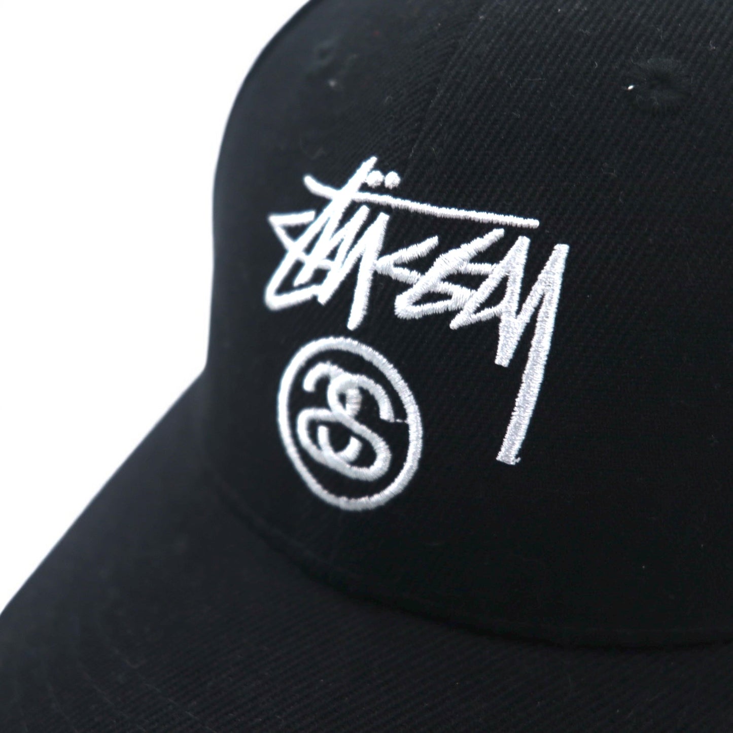 stussy CAPZ ベースボールキャップ ブラック スナップバック 刺繍 ストックロゴ シャネルロゴ