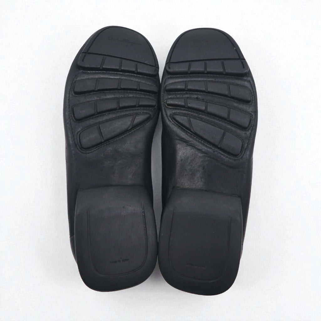 Salvatore Ferragamo driving shoes, loafers, slip-ons, size 26cm, black leather, made in Italy