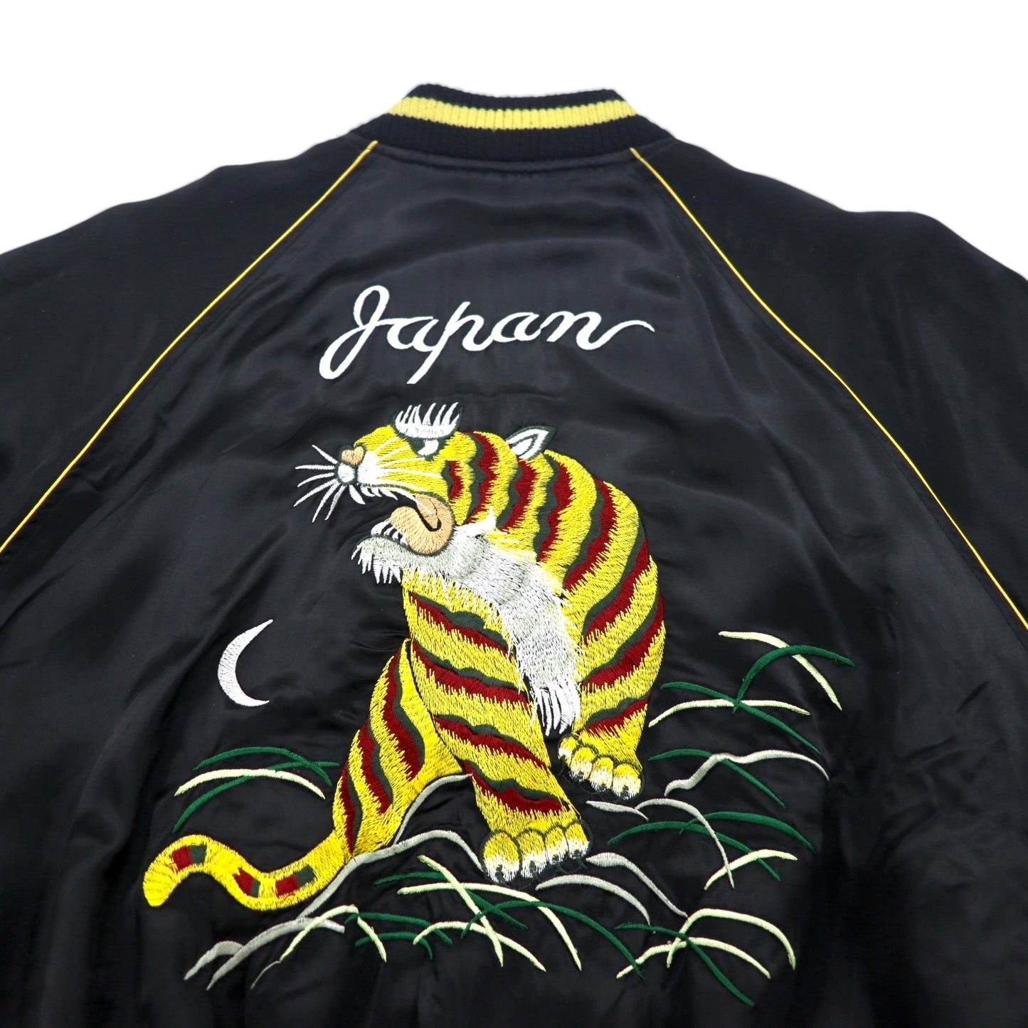 HOUSTON 90s Japanese-made Sukajan Jacket, Size L, Black Nylon, Embroidered with Tiger and Dragon Designs