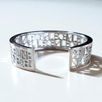 CELINE バングル カフ ブレスレット シルバー メタル カットアウトロゴ 透かし