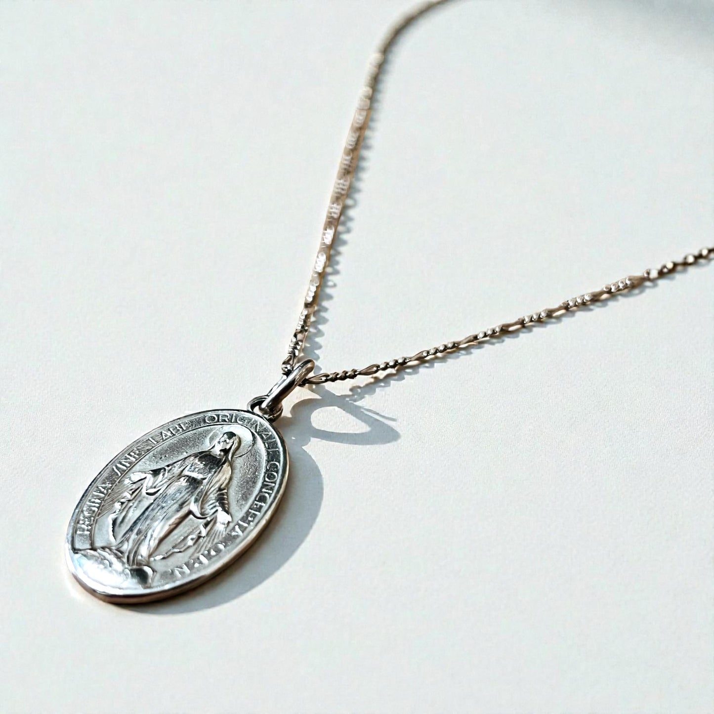 Italy Vintage Miraculous Medal Virgin Mary Necklace 聖母マリア オーバルコイン ネックレス シルバー 925 フィガロチェーン