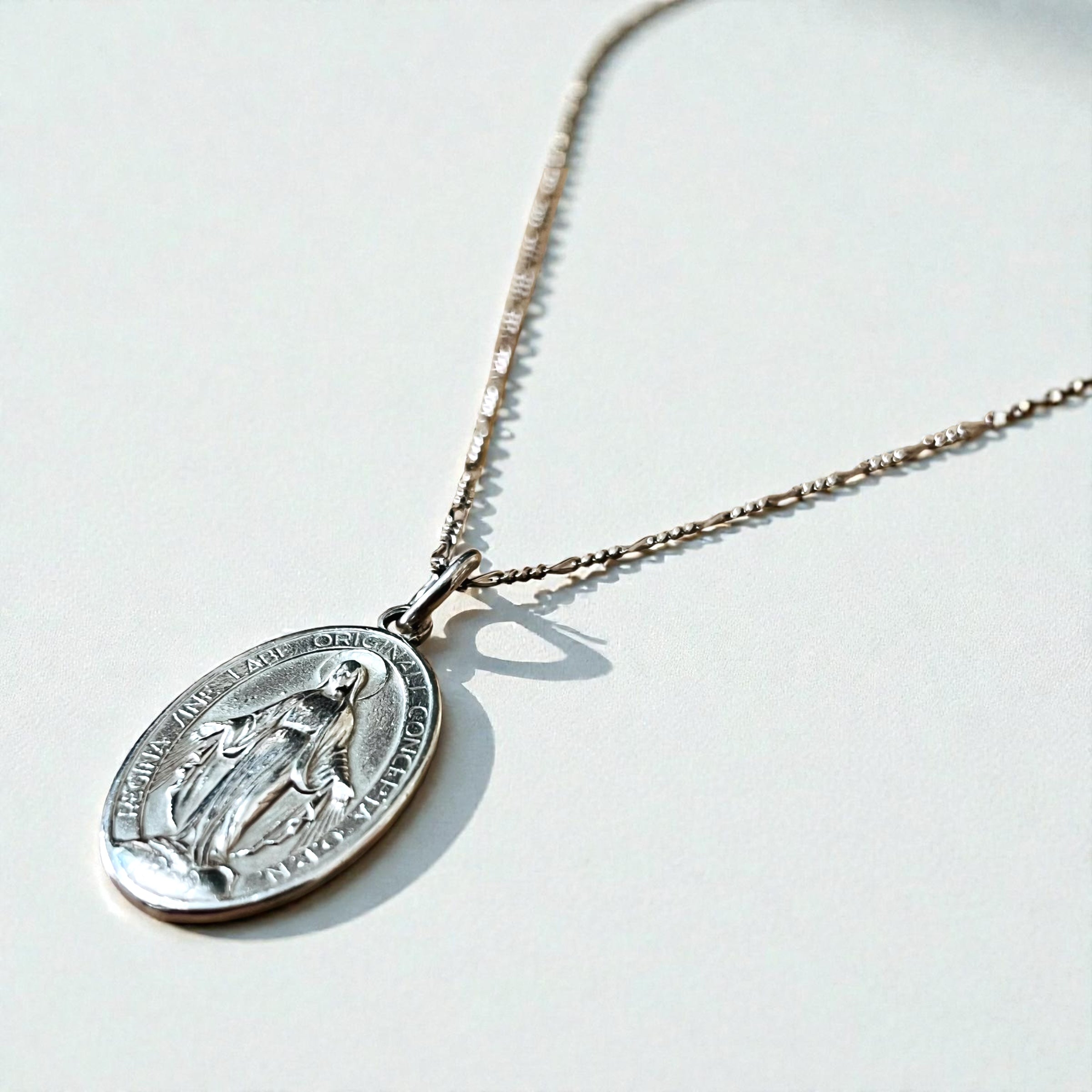 Italy Vintage Miraculous Medal Virgin Mary Necklace 聖母マリア オーバルコイン ネックレス シルバー 925 フィガロチェーン