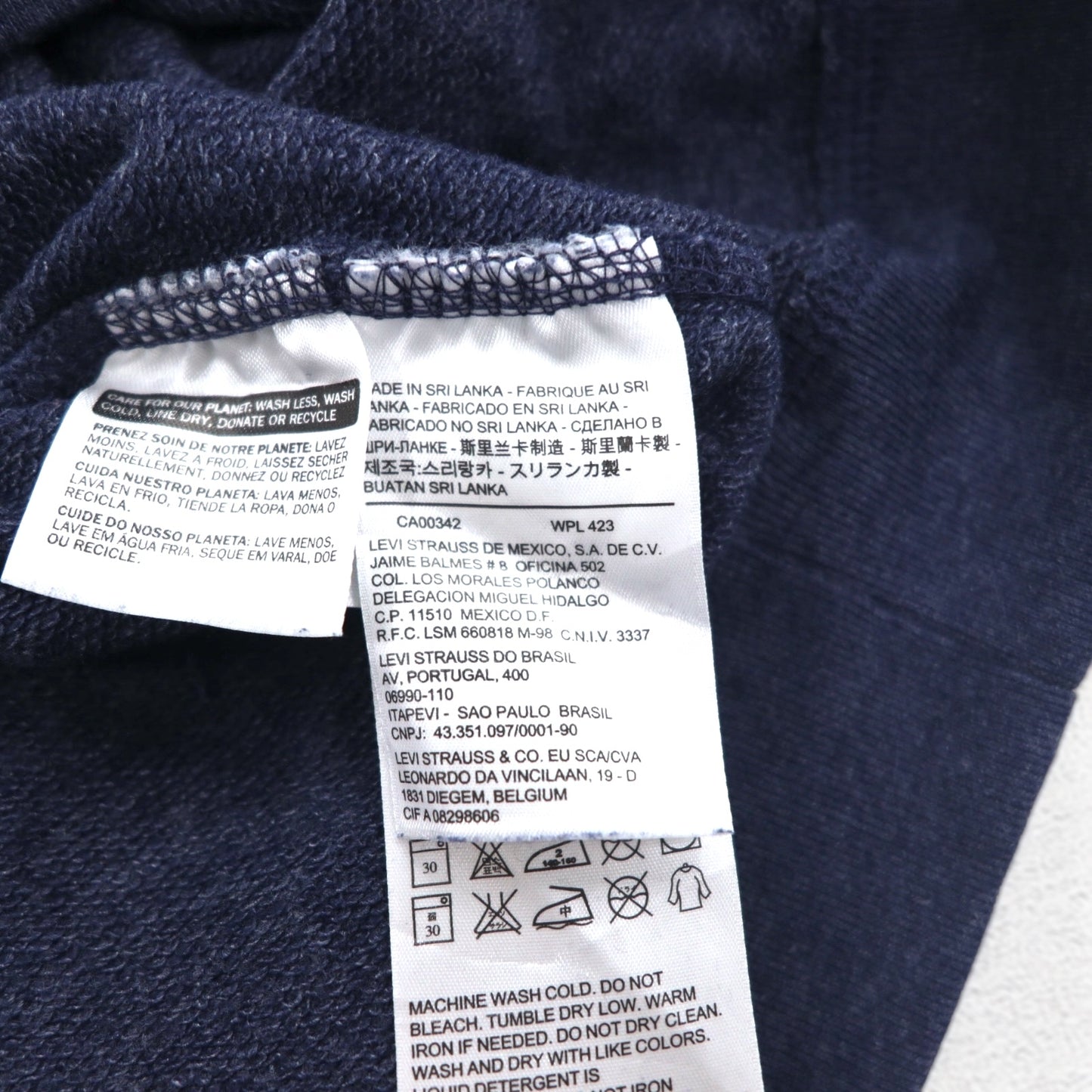 Levi's Classic Crew Print Sweatshirt XL Navy 17387 Made in Sri Lanka