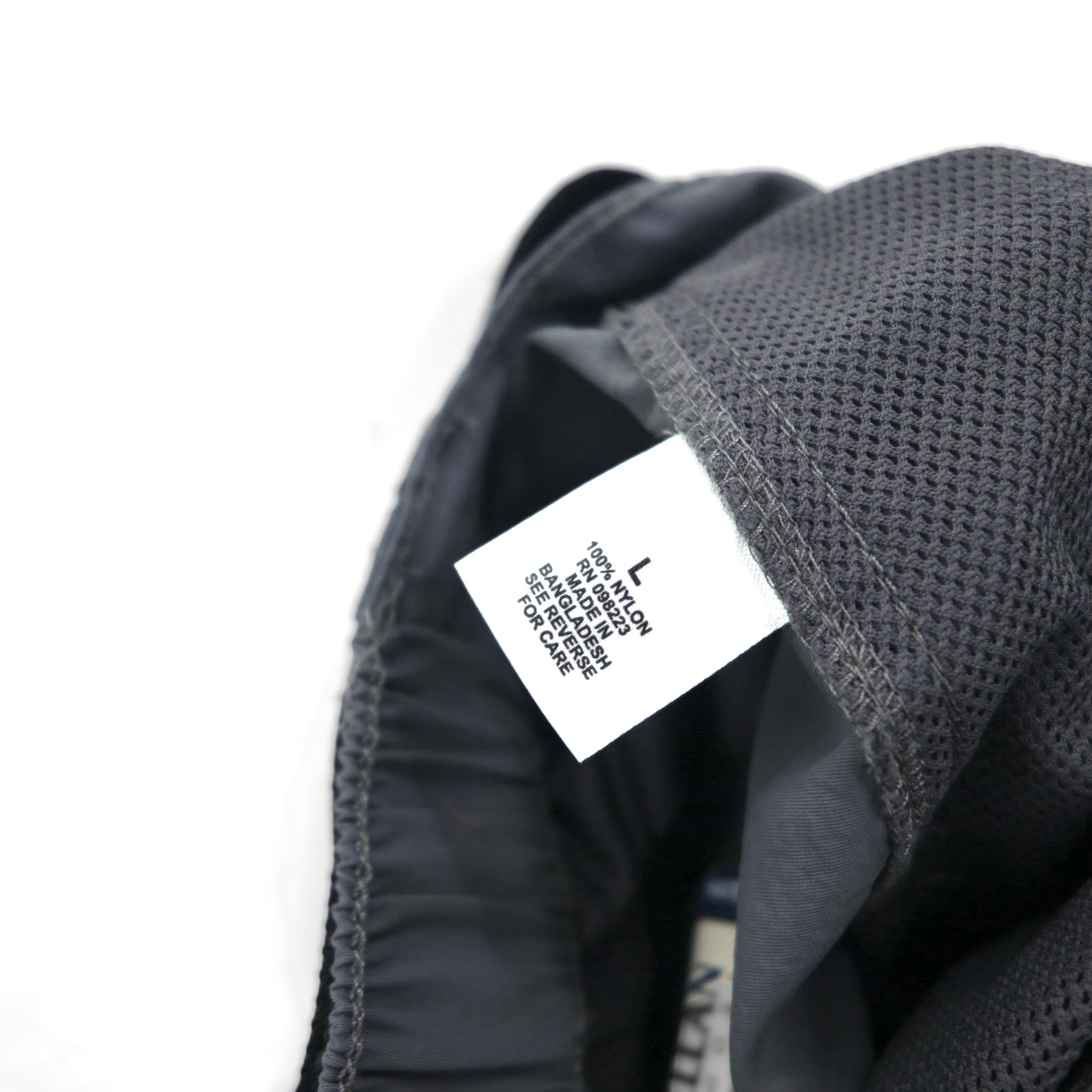 MAGELLAN OUTDOORS 2-Way Convertible Cargo Pants, Size L, Waterproof Nylon, FISH GEAR