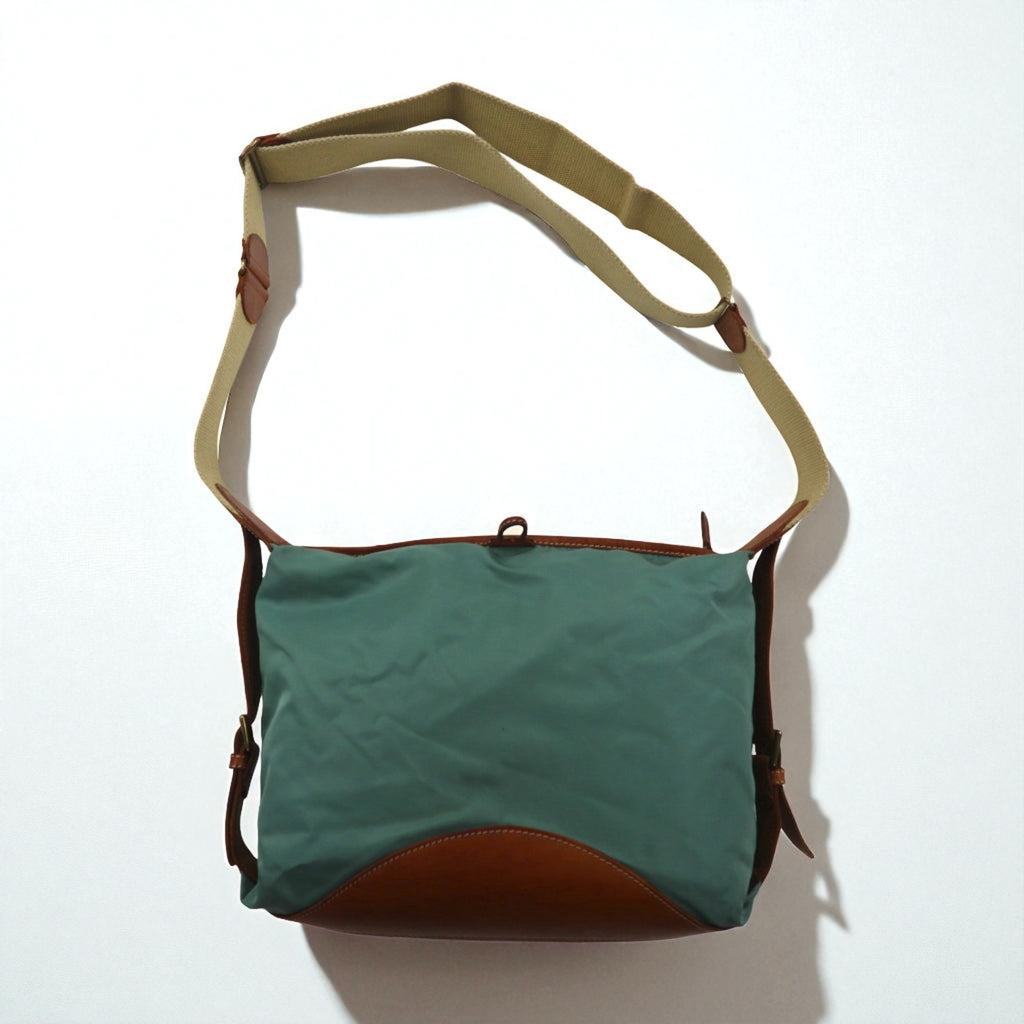 Felisi Leather and Nylon Shoulder Bag, Blue, 05-28, Made in Italy