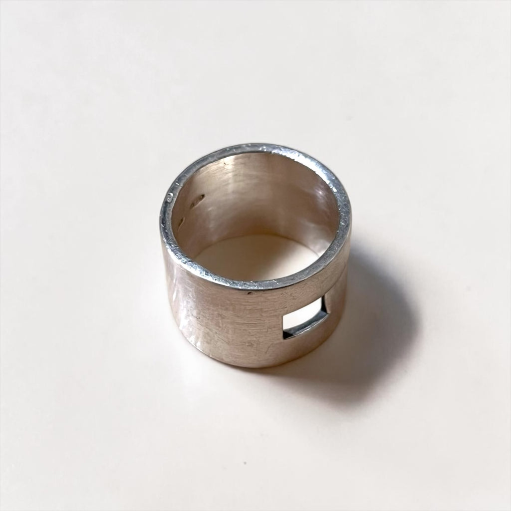 GUCCI イタリア製 ヴィンテージ ワイド シルバーリング 指輪 19号 Silver 925 Gモチーフ