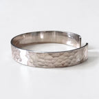 Vintage Silver Bangle ハンマーワーク 槌目 シルバーバングル カフ ブレスレット SILVER 刻印
