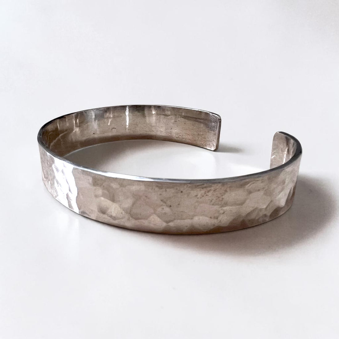 Vintage Silver Bangle ハンマーワーク 槌目 シルバーバングル カフ ブレスレット SILVER 刻印