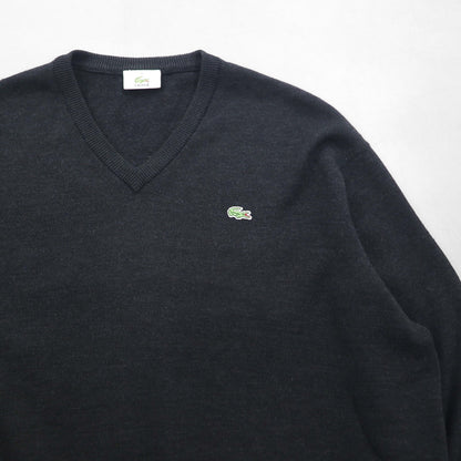 LACOSTE V-neck knit sweater, XL, gray wool, one-point logo.