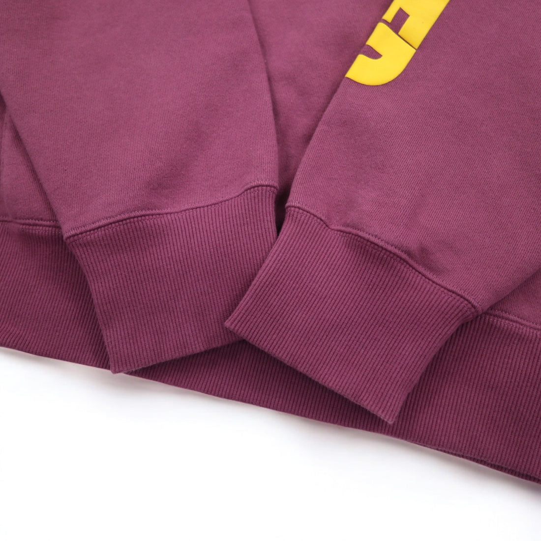 UNDEFEATED Logo Print Pullover Hoodie L Pink Cotton Sleeve Print