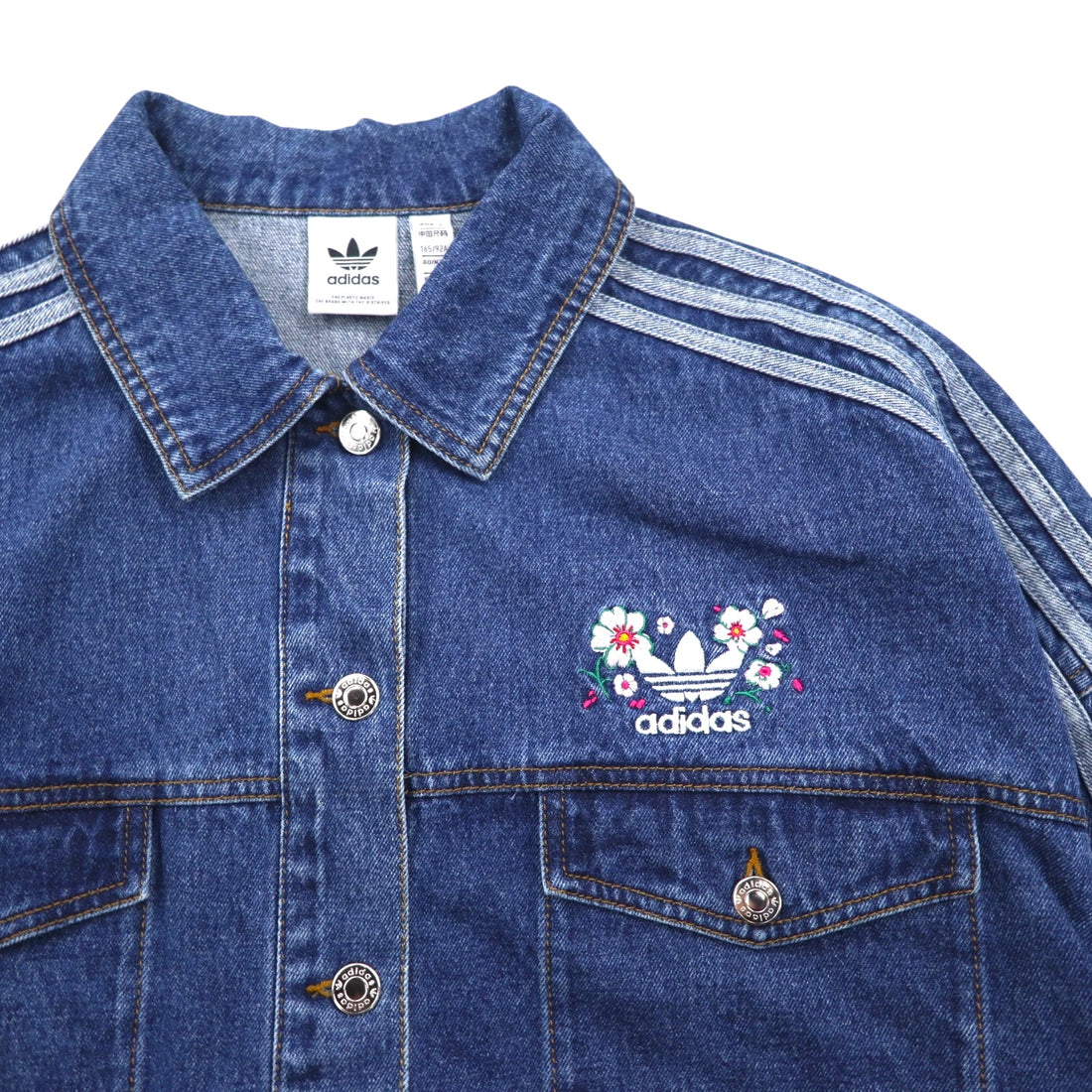adidas originals クロップド 短丈 デニムジャケット Gジャン XL インディゴ 刺繍 ワイド IP3767  トレフォイル 3ストライプス フローラル