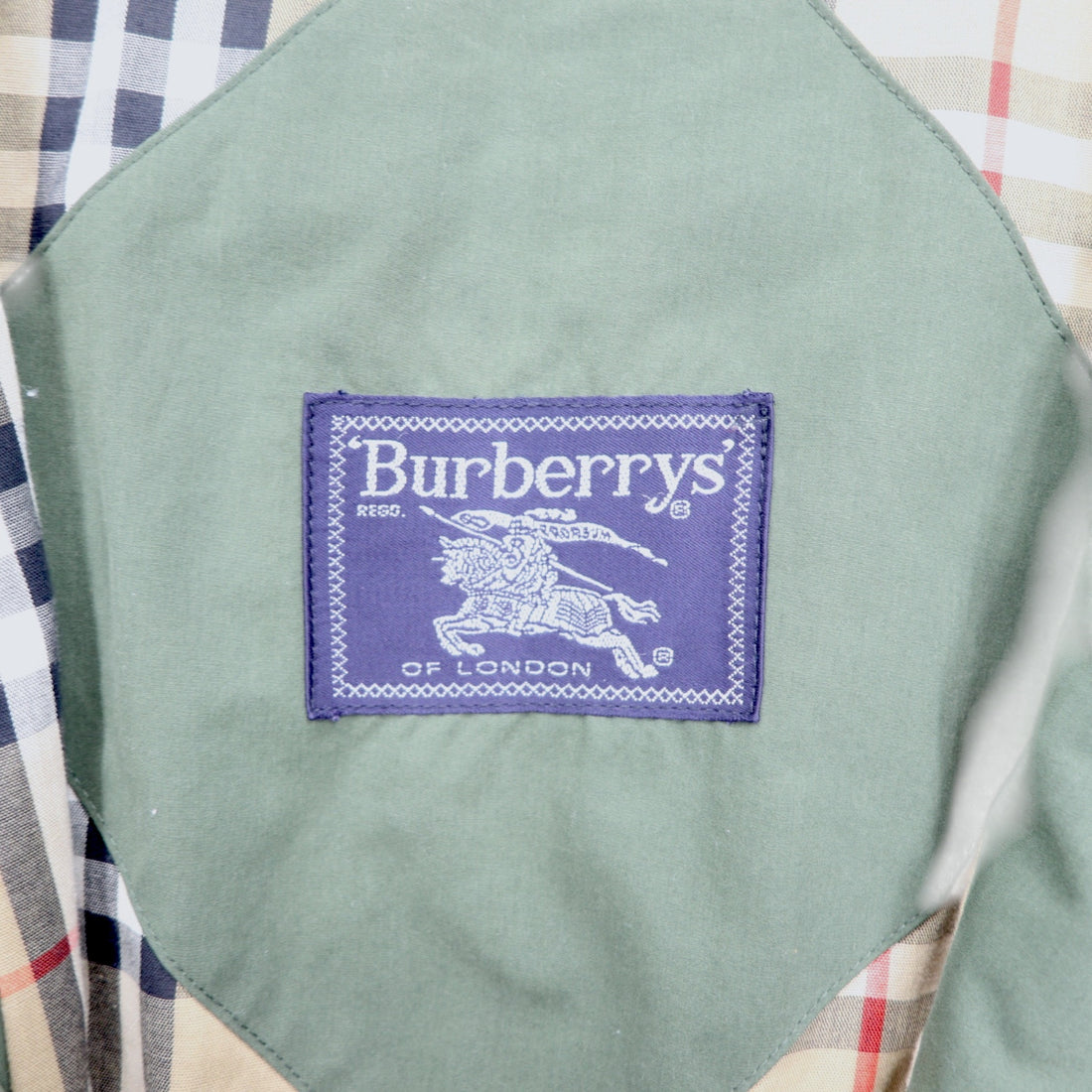Burberrys 80s quilted jacket coat L khaki cotton polyester lining Nova check drawstring collar and sleeves corduroy