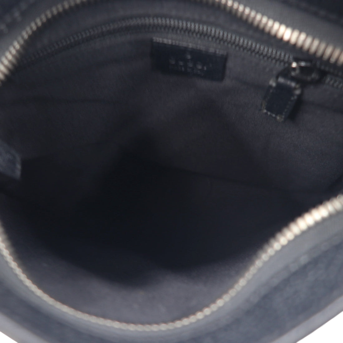 GUCCI GG Supreme Canvas Shoulder Bag Black Leather 122793 467891 Made in Italy