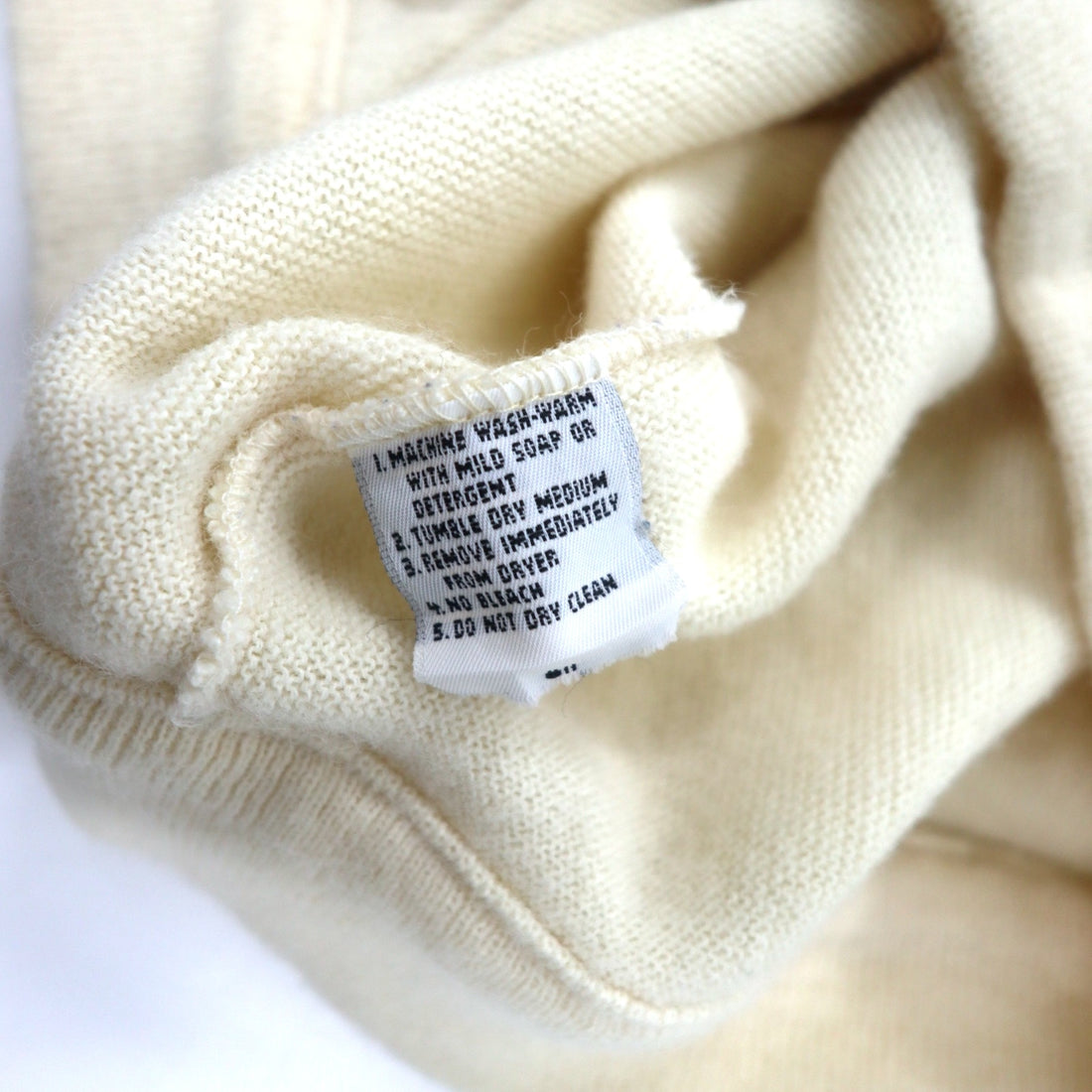 IZOD LACOSTE 70s Spool Tag V-neck Acrylic Knit Sweater L White One Point Logo