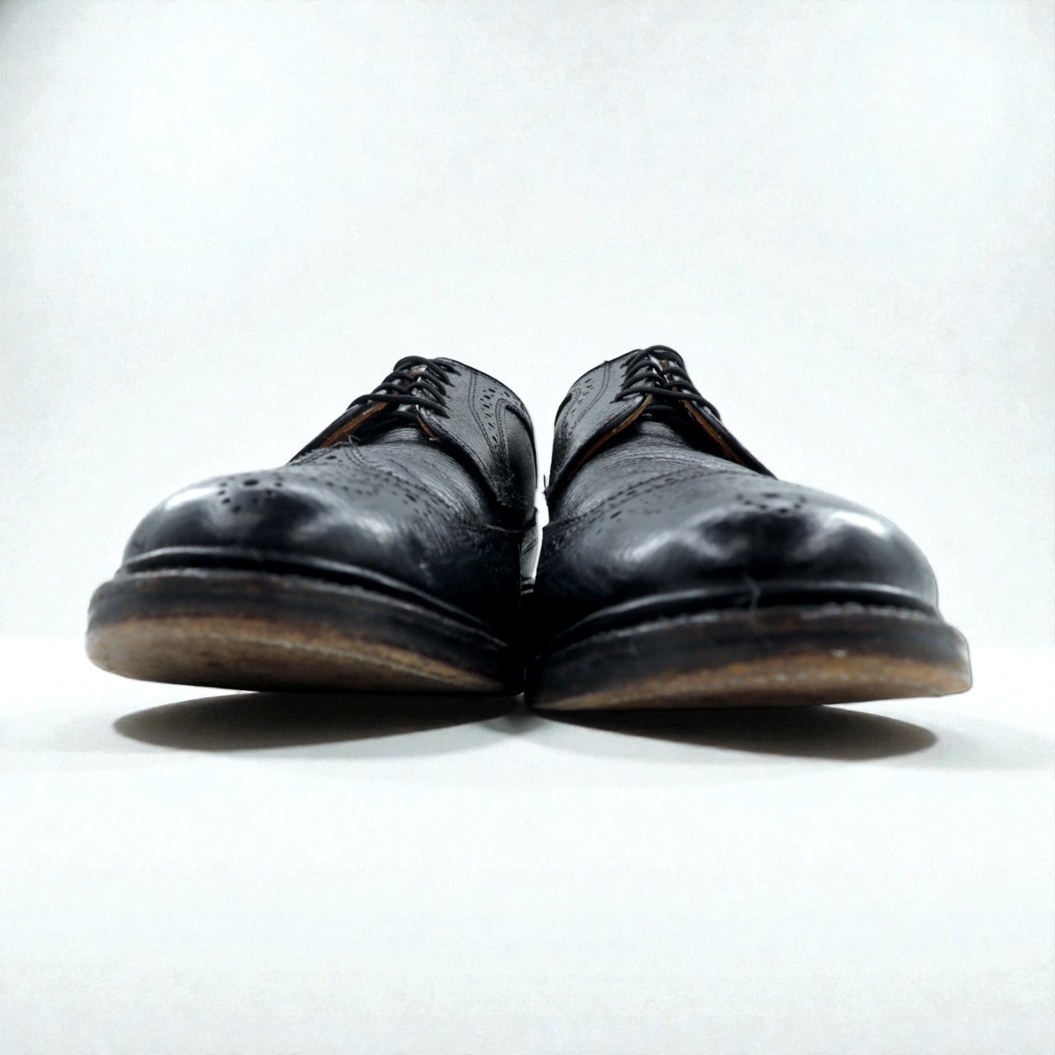 Churchill ウイングチップ フルブローグ ドレスシューズ 27.5cm ブラック グレイン レザー シボ革 70084