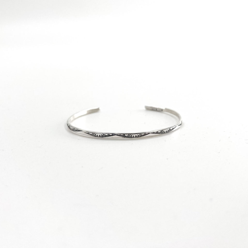 Navajo Elaine Tahe Sterling Cuff Bracelet ナバホ族 シルバー バングル インディアンジュエリー スタンプワーク