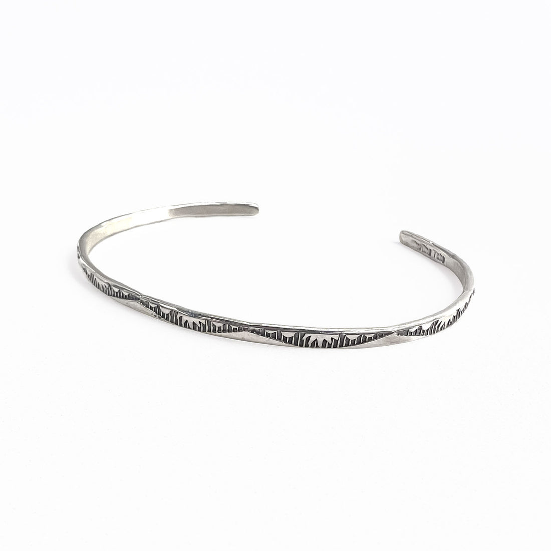 Navajo Elaine Tahe Sterling Cuff Bracelet ナバホ族 シルバー バングル インディアンジュエリー スタンプワーク