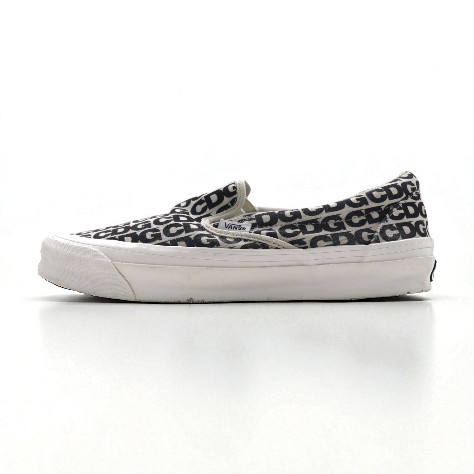 COMME des GARCONS CDG VANS SLIP ON スリッポン COMME des GARÇONS CDG x Vans Slip-On Shoe: Release Date, Price