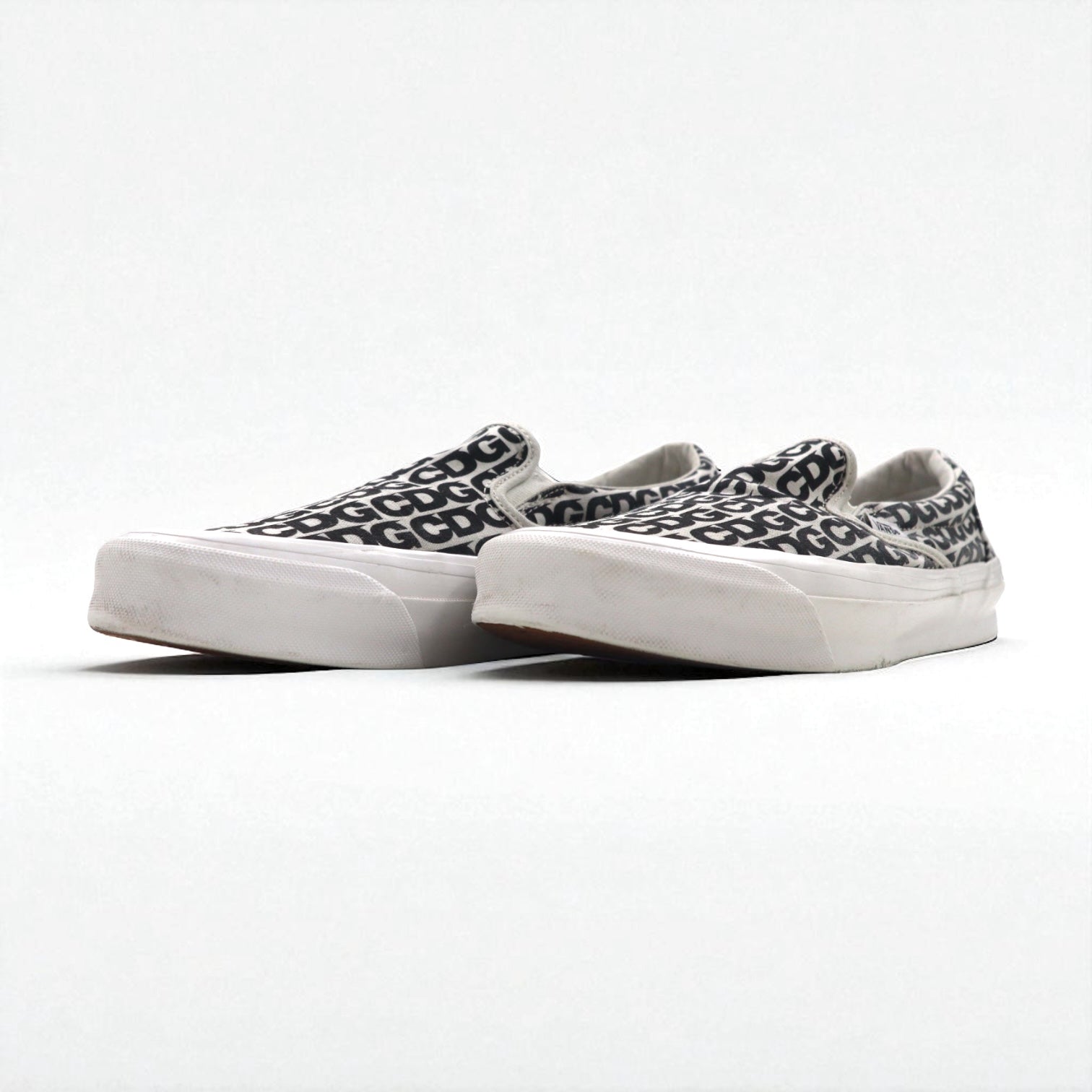 CDG ( COMME des GARCONS ) × VANS スリッポン Slip-On スニーカー 27cm ホワイト キャンバス ボルト VAULT OG Classic