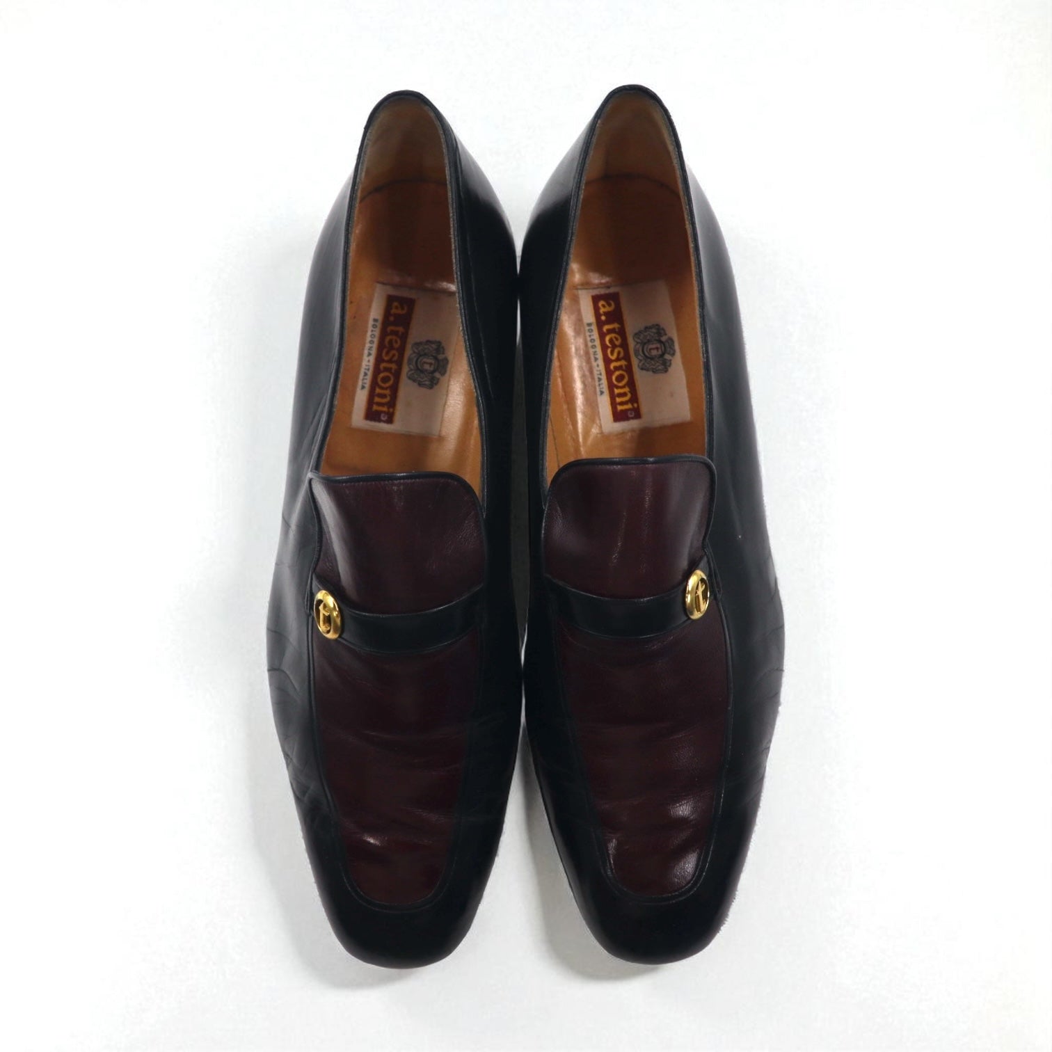 a.testoni Italian-made loafers, slip-on dress shoes, size 27cm, black leather and gold