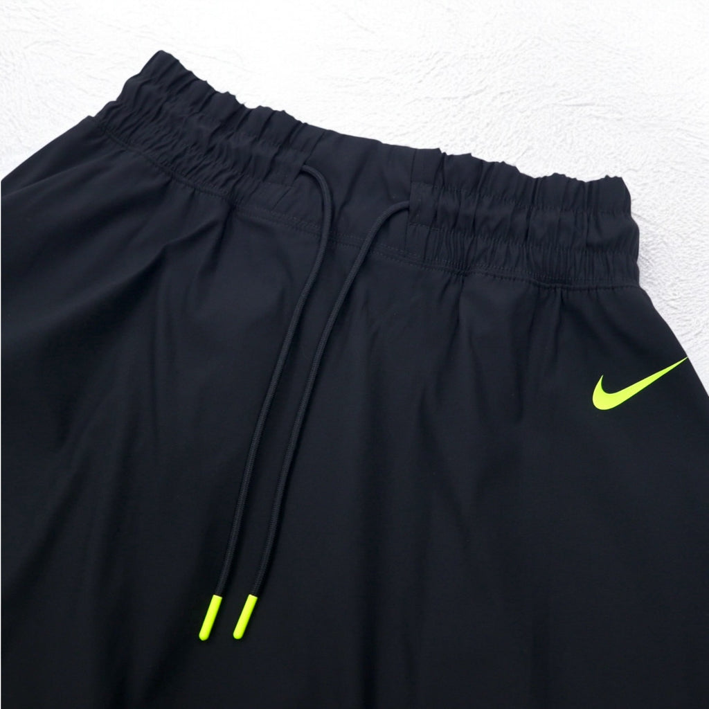 NIKE メッシュスカート M ブラック イエロー ロゴプリント AS W NSW SKIRT MESH CU4031-017