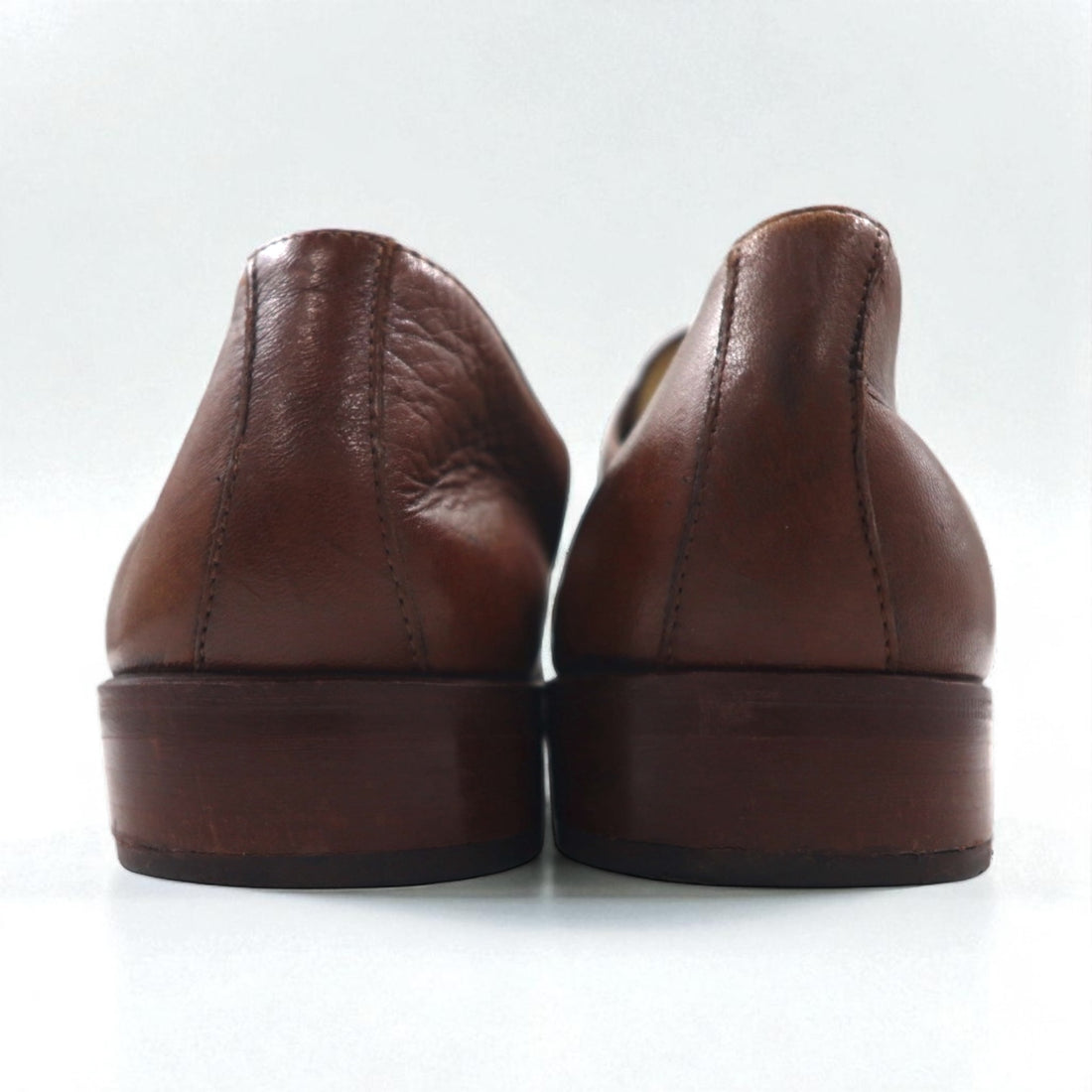 MANAGER Italian-made full brogue dress shoes, size 28cm, brown leather with medallion detail