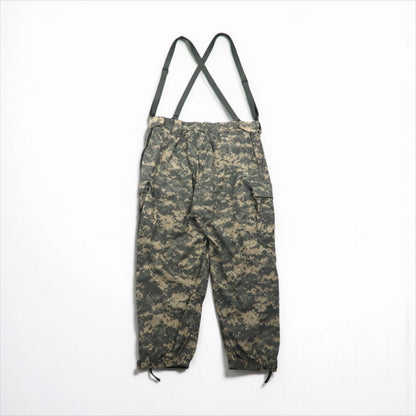 US ARMY ECWCS GEN3 LEVEL5 Softshell Cargo Pants, Size XL, Nylon, Waterproof, with Suspenders and Drawcords, Digital Camo, 8415-01-538-6875