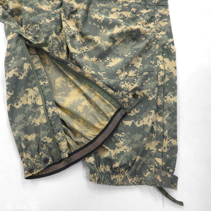 US ARMY ECWCS GEN3 LEVEL5 Softshell Cargo Pants, Size XL, Nylon, Waterproof, with Suspenders and Drawcords, Digital Camo, 8415-01-538-6875