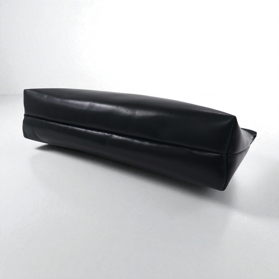 Salvatore Ferragamo 2-Way Shoulder Bag/Clutch Bag Vara Ribbon Black Leather D210588