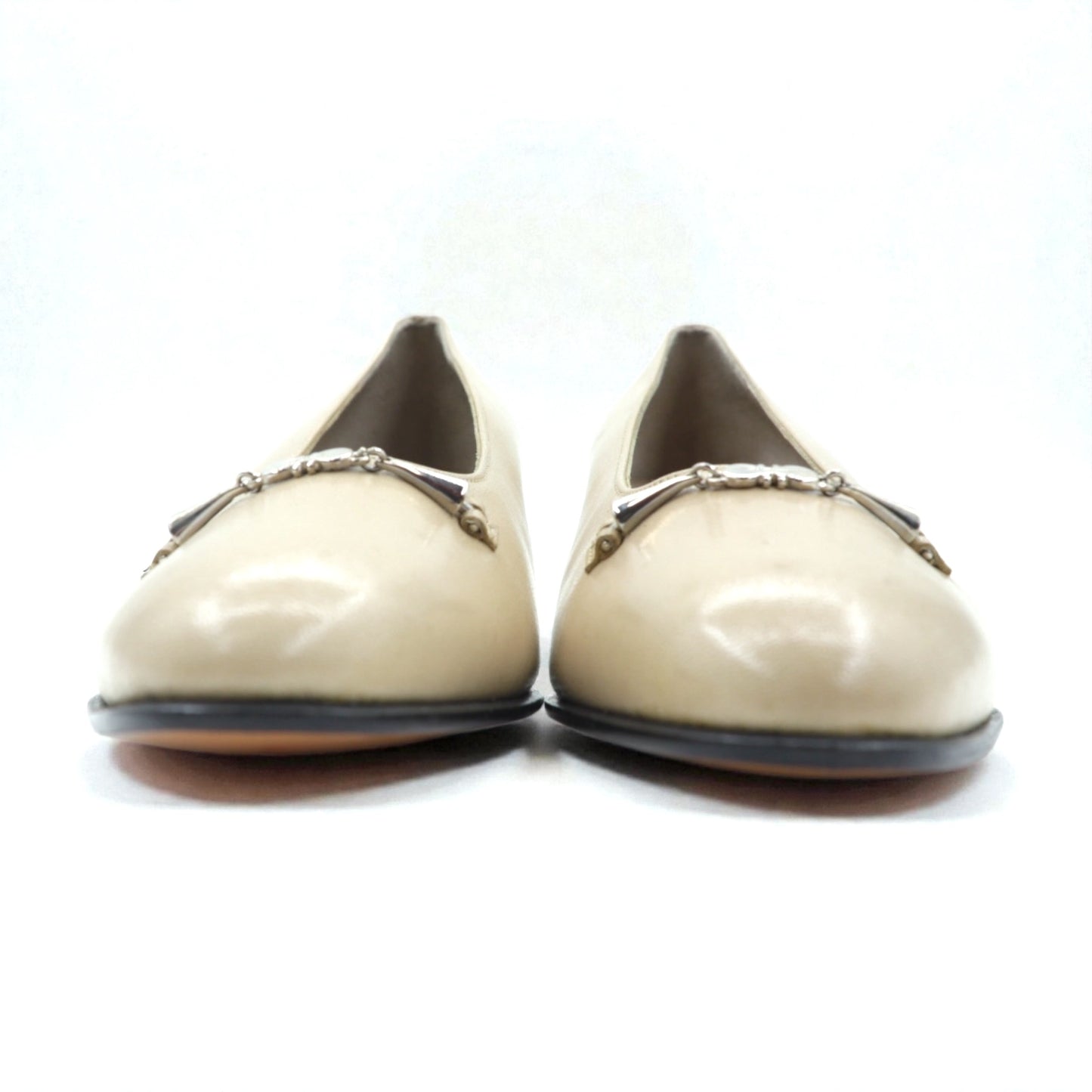 SALVATORE FERRAGAMO ヒール パンプス 22cm ベージュ レザー イタリア製