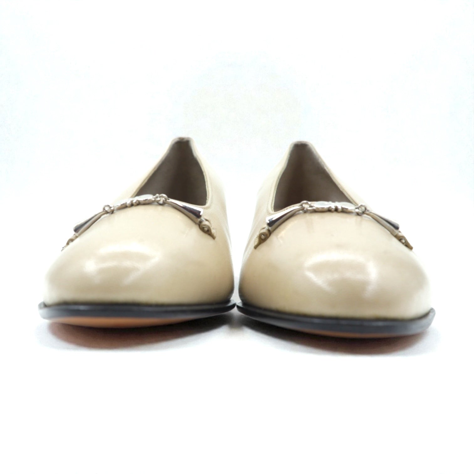 SALVATORE FERRAGAMO ヒール パンプス 22cm ベージュ レザー イタリア製