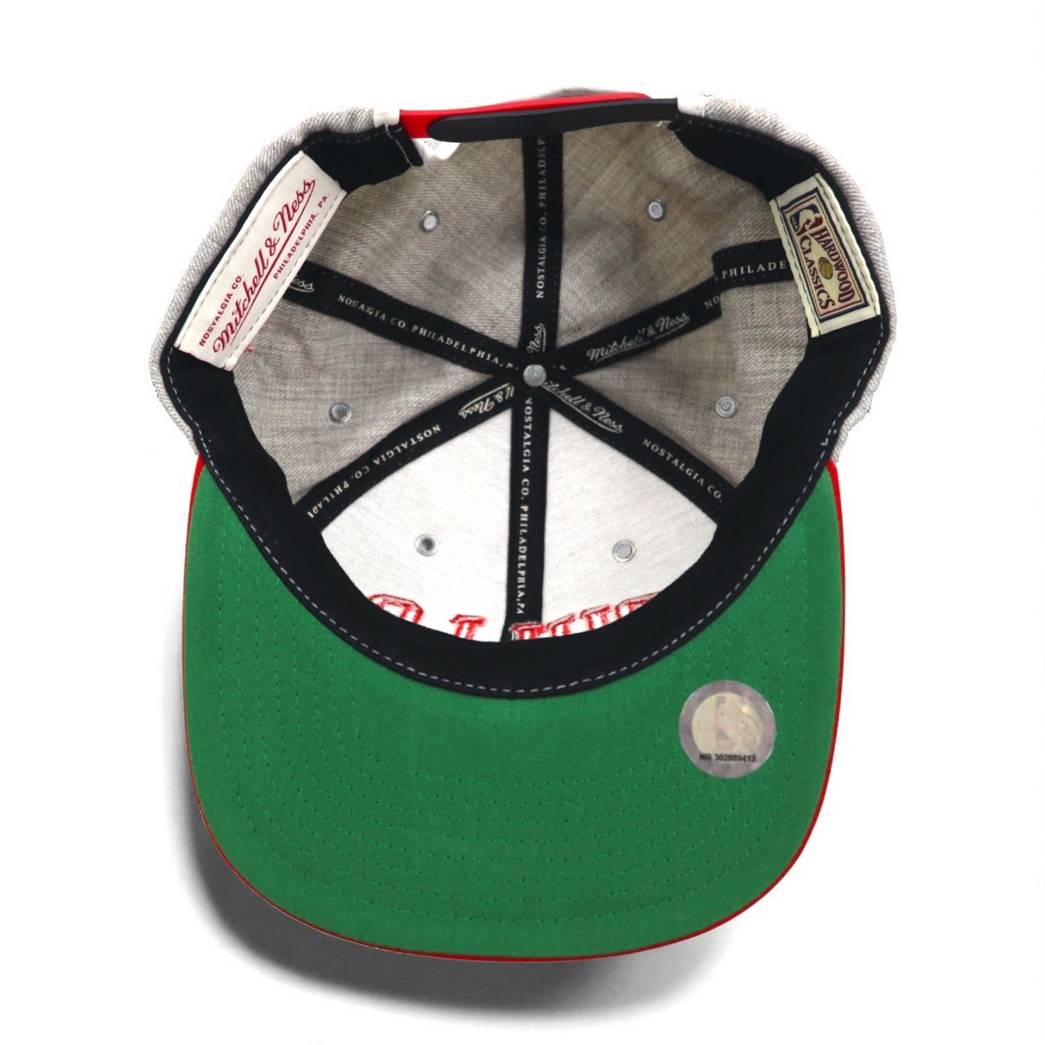 Mitchell &amp; Ness Two-Tone Snapback Baseball Cap, Free Size, Gray, NBA, Chicago Bulls