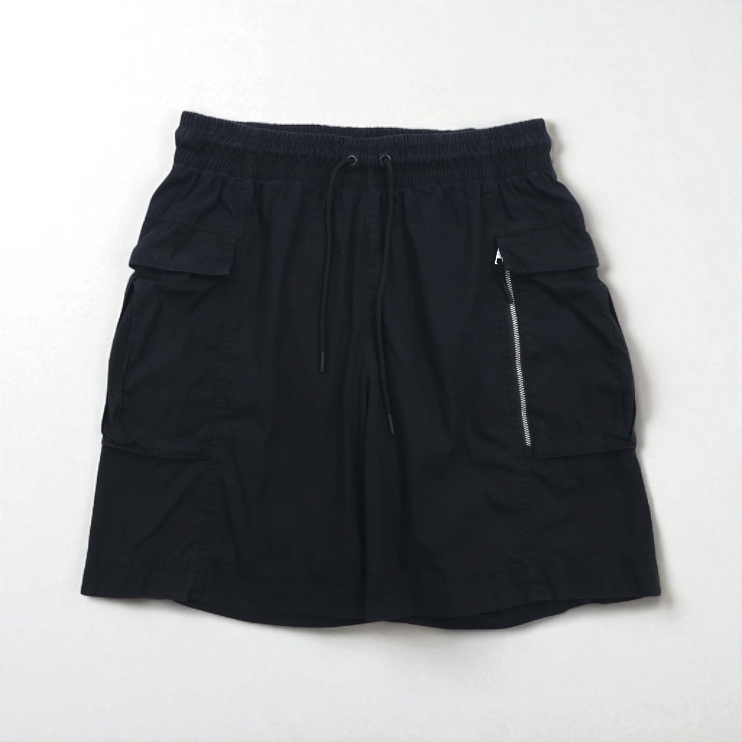 NIKE Cargo Shorts, Size XL, Black, Zip Pocket, AR2374-010