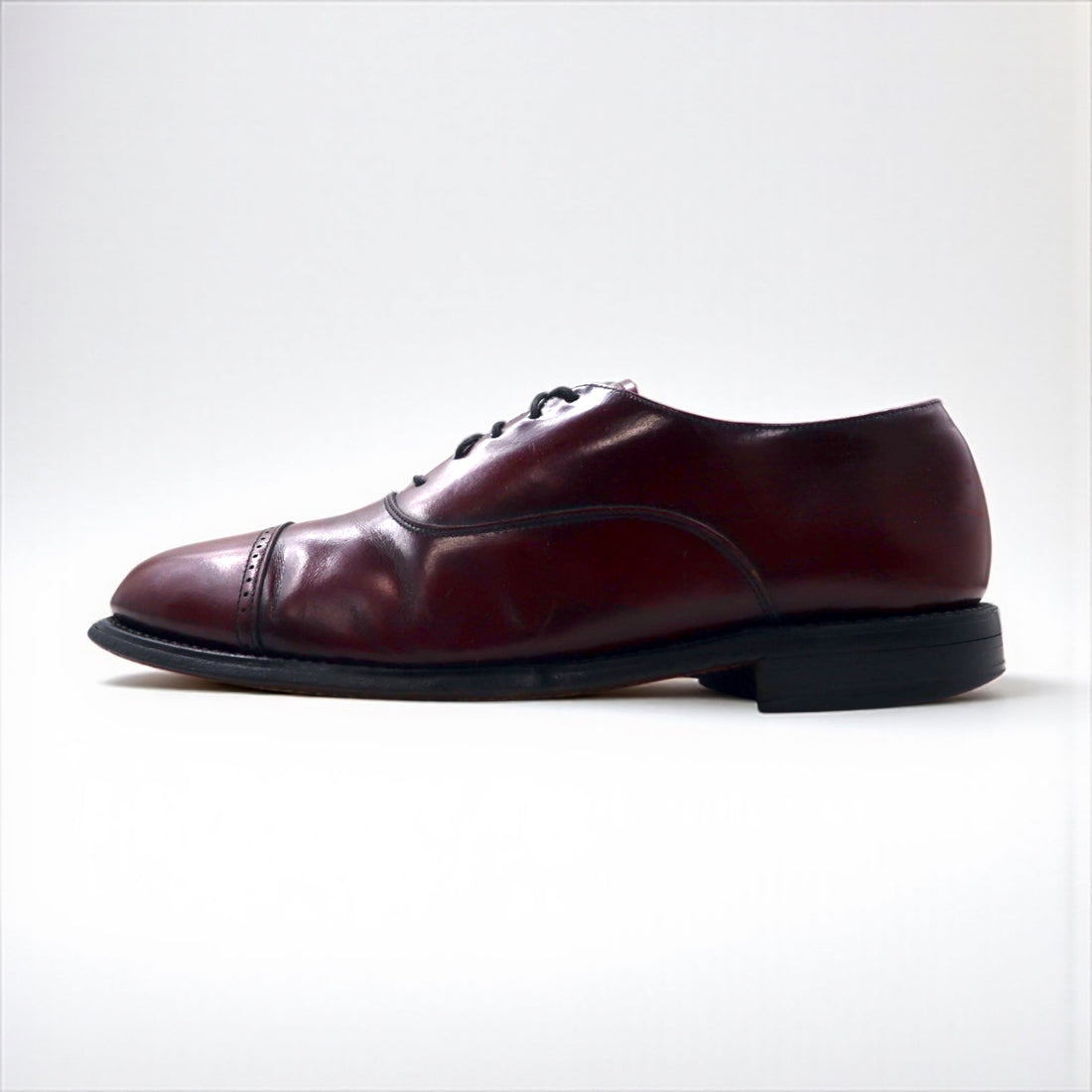 BOSTONIAN Straight Tip Dress Shoes, Size 27.5cm, Cap Toe, Medallion Leather Shoes