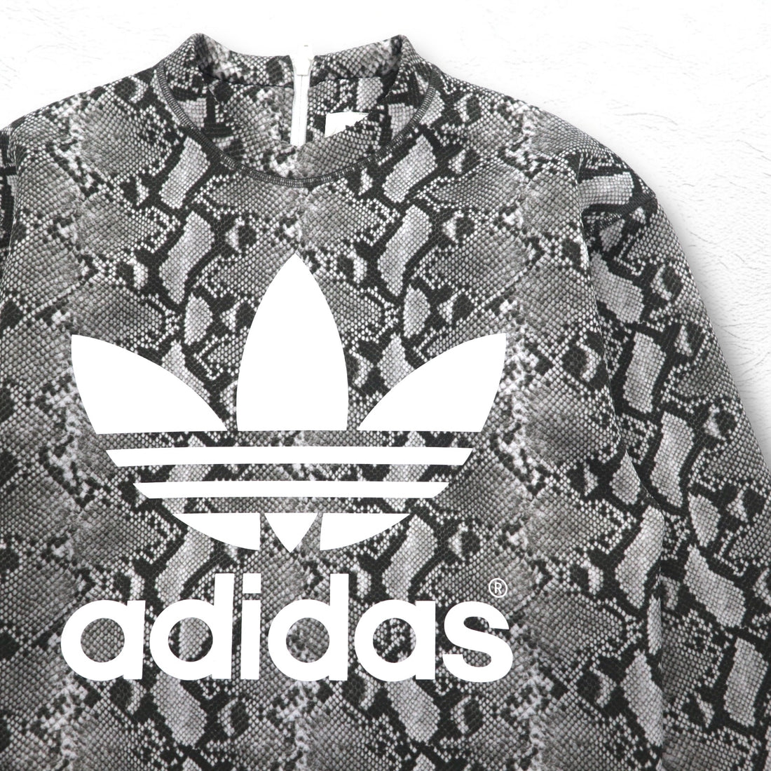 adidas Originals by HYKE Sweatshirt CREW SWEATSHIRT Python S Grey Python All-over Animal Pattern
