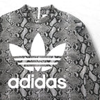 adidas Originals by HYKE スウェット CREW SWEATSHIRT Python S グレー パイソン 総柄 アニマル