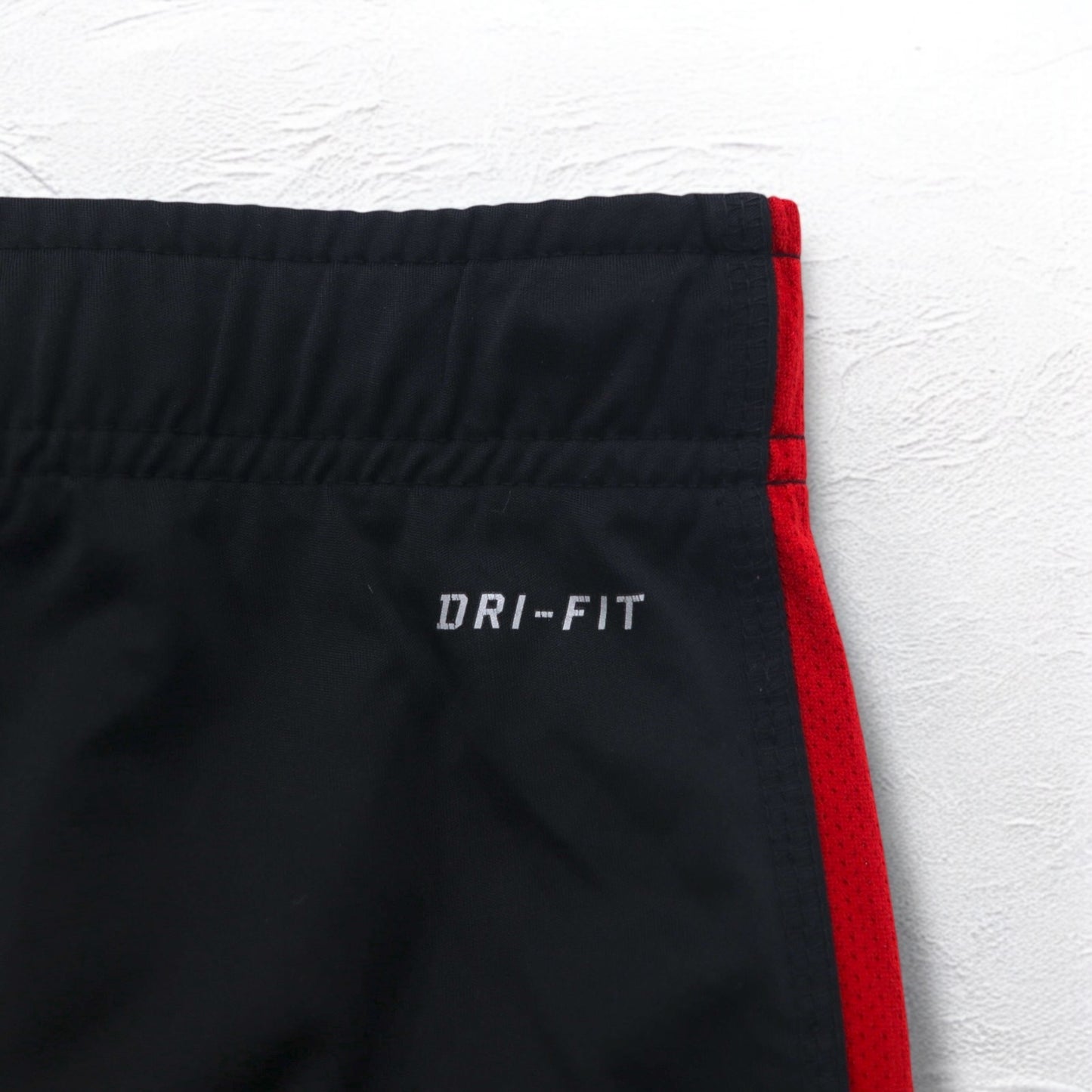 NIKE Track Pants Jersey L Black Red Sideline Swoosh DRI-FIT 425787-012