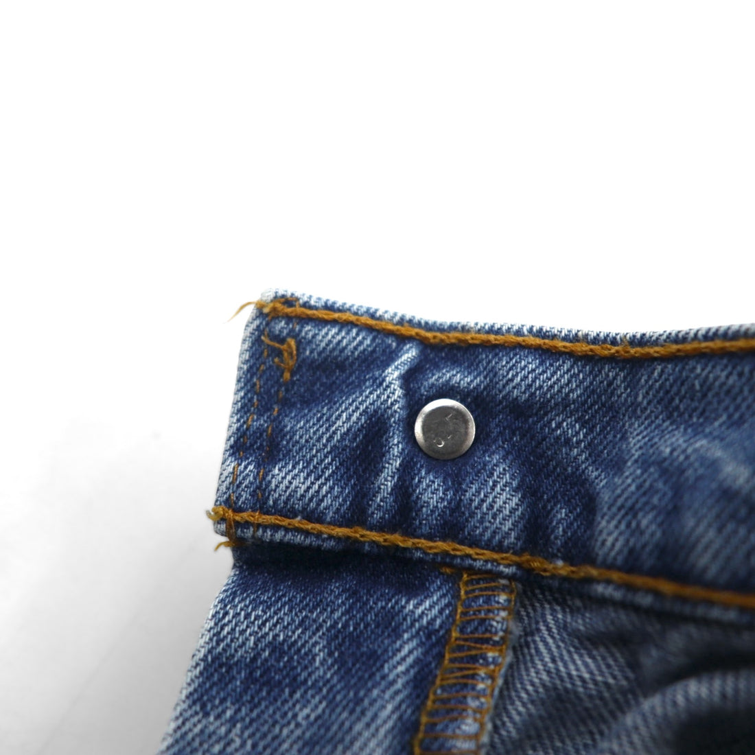 Levi's 90s Made in USA 550 Baggy Relaxed Fit Tapered Denim Jeans, Size L, Indigo, 550 Relaxed Fit Tapered Leg, 00550-4891