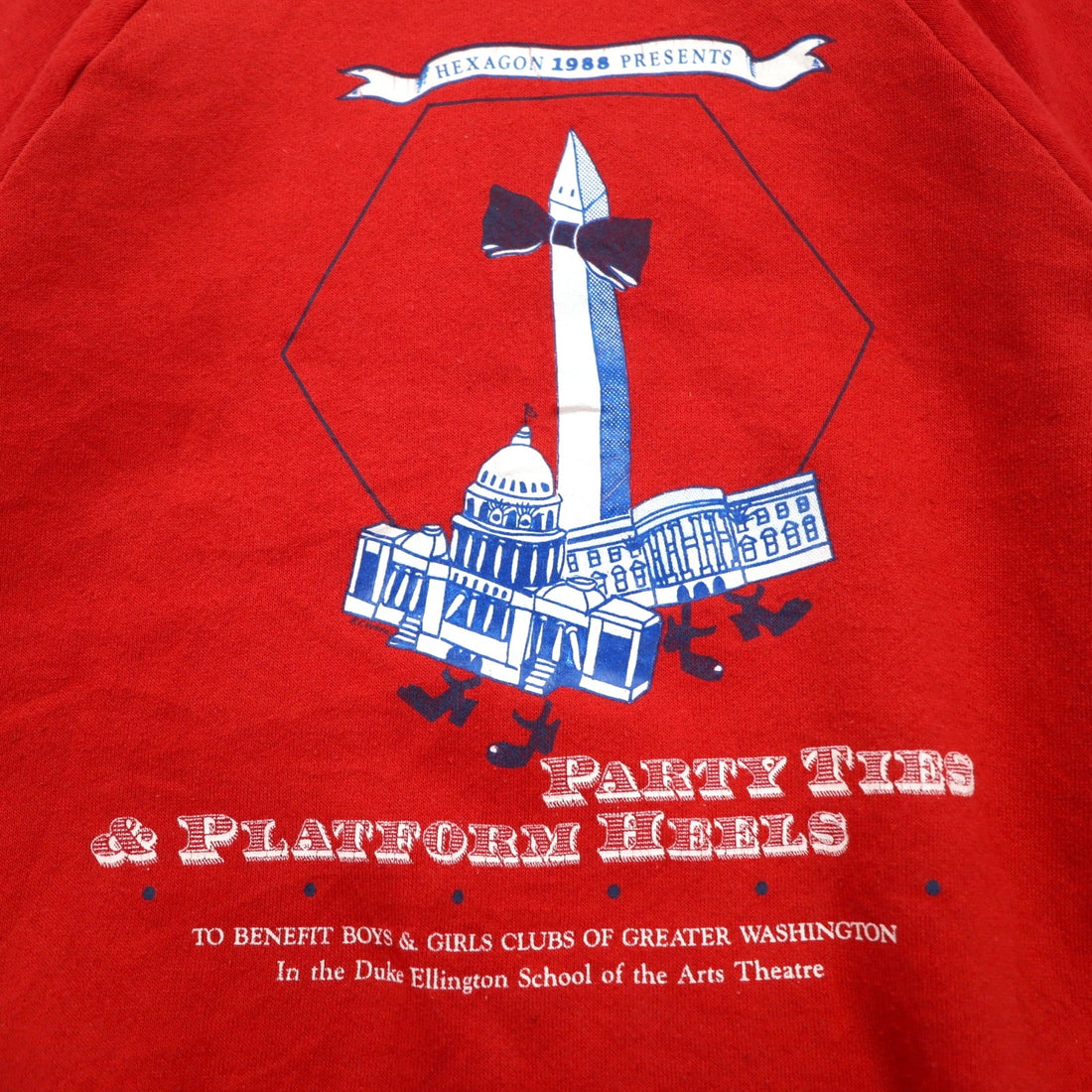 FRUIT OF THE LOOM 80s USA made printed sweatshirt L Red cotton brushed lining