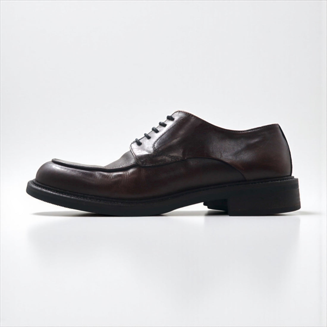 Kenneth Cole's Italian Vintage Leather Derby Shoes, brown leather, size 28cm, moc-toe dress shoes.